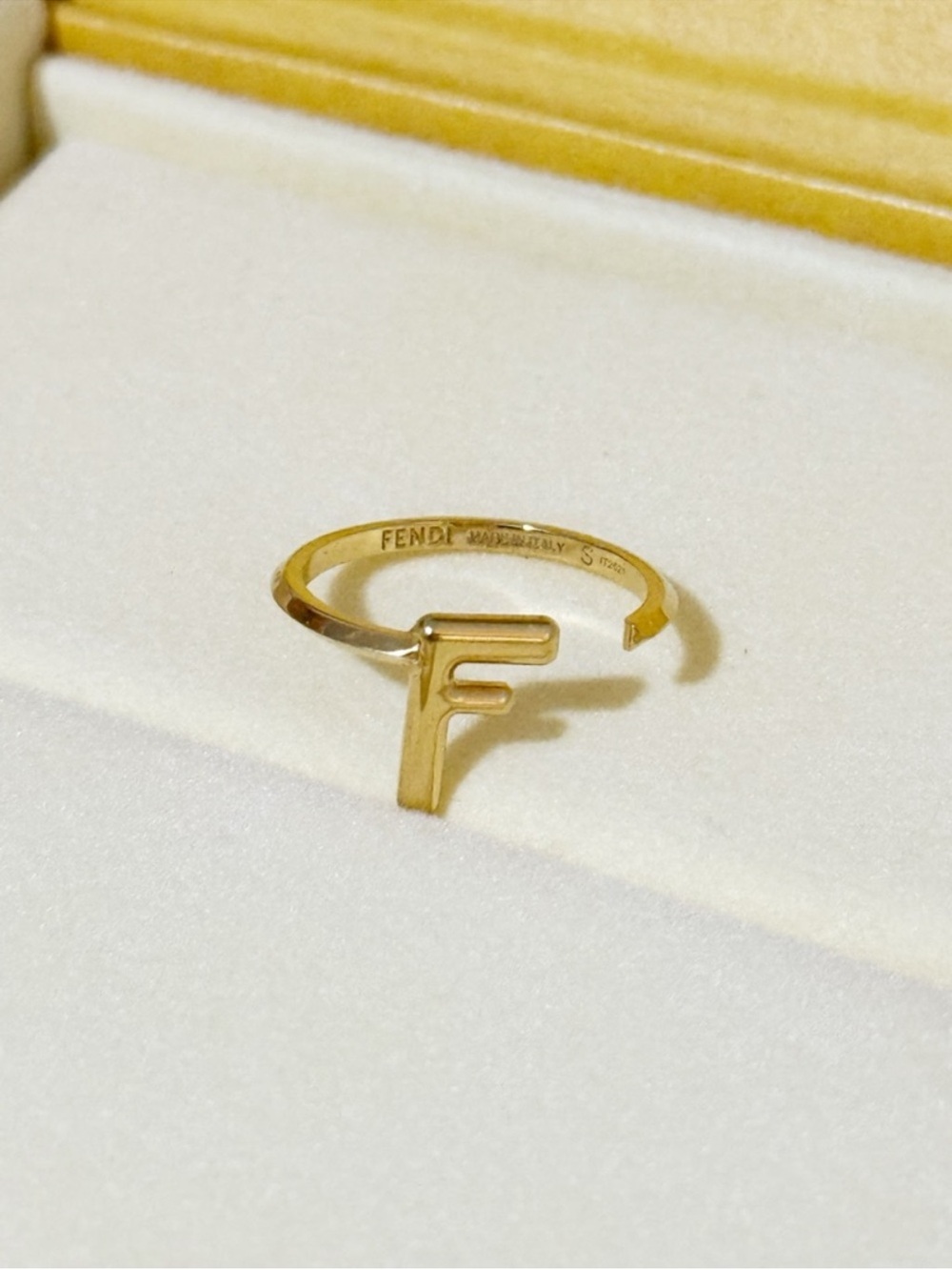 Fendi Gold 'F' Logo Dainty Ring